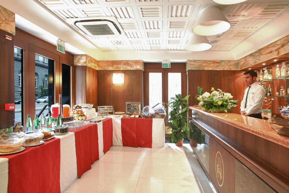 Hotel Naples